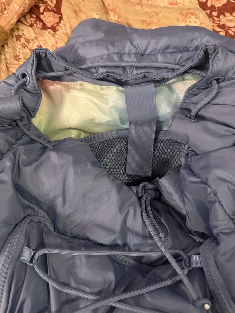 Blogilates x Target blue backpack - Picture 3 of 7